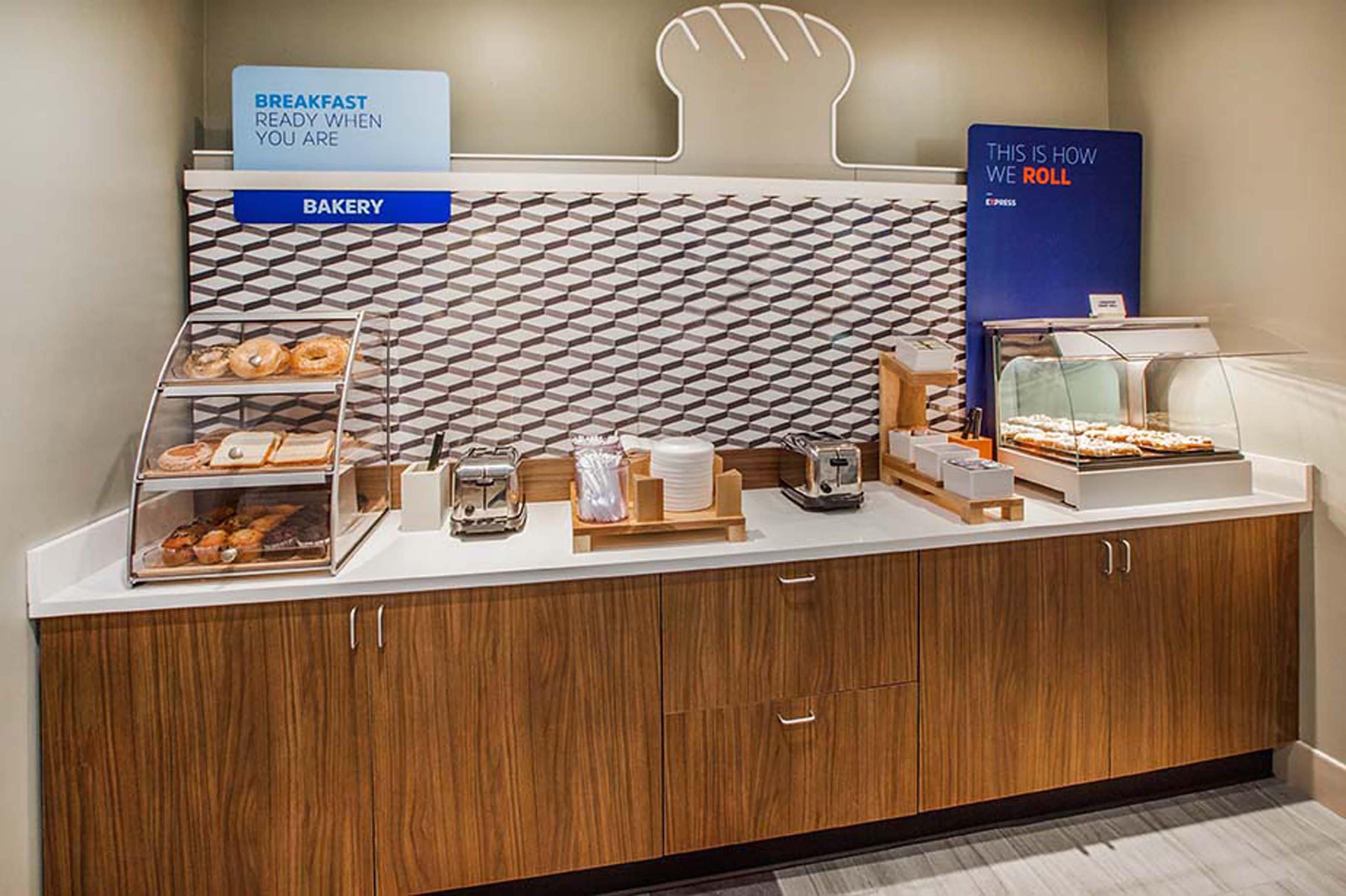 Holiday Inn Express & Suites Brookhaven By Ihg מראה חיצוני תמונה