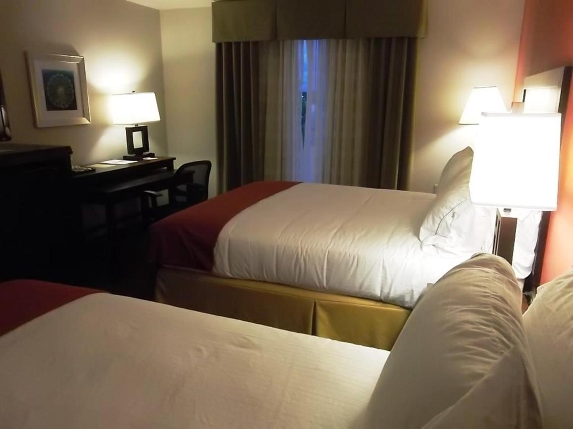 Holiday Inn Express & Suites Brookhaven By Ihg מראה חיצוני תמונה